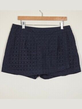 Cabi Navy Blue Eyelet Mini Skort 5111 10 Summer Beach Boho Festival Preppy